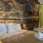 Traditional Olive Appartement *