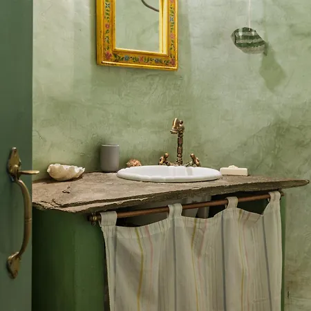 Apartment Traditional Olive Fallika