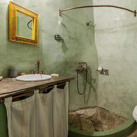 Apartment Traditional Olive *