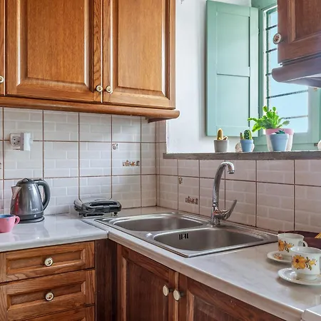 Traditional Olive Appartement Fallika