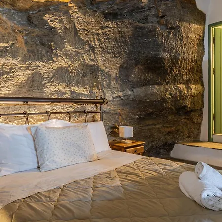 Traditional Olive Appartement *