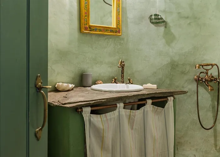 Daire Traditional Olive Fallika